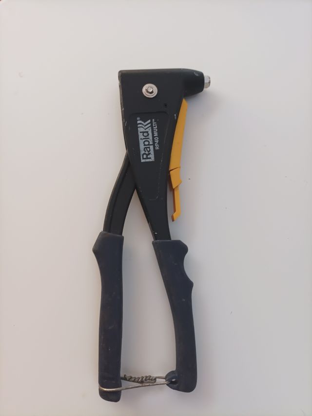 Remachadora Rapid RP40 MULTI