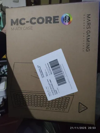 Ordenador completo tipo gaming para montar.