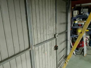 Portón metálico industrial medida 276 x 370