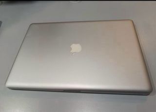 MacBook Pro 17 Apple