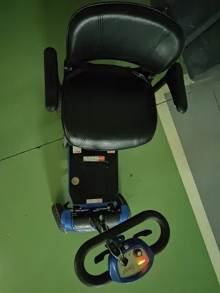 Scooter Plegable Azul (SIN ENVIO, SOLO EN PERSONA)