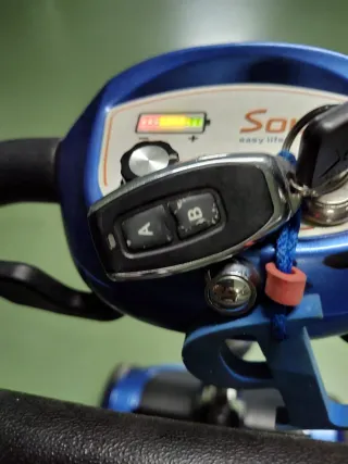 Scooter Plegable Azul (SIN ENVIO, SOLO EN PERSONA)