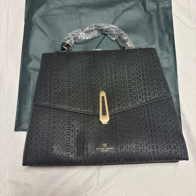 Elegante bolso negro