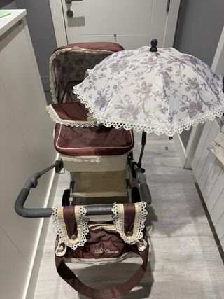 Carrito de muñecas clásico