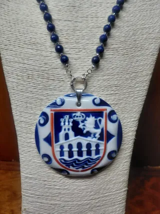 Colgante Sargadelos y collar jade y plata