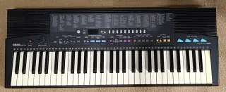 Yamaha PSR-310 con MIDI y soporte