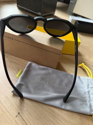 Gafas de sol Hawkers negras y rosas