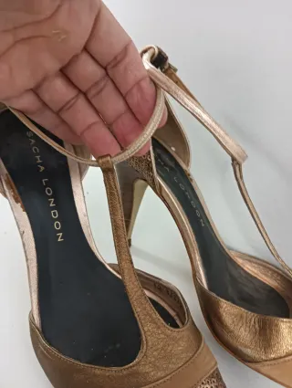 Zapatos Sacha London Dorados Talla 38