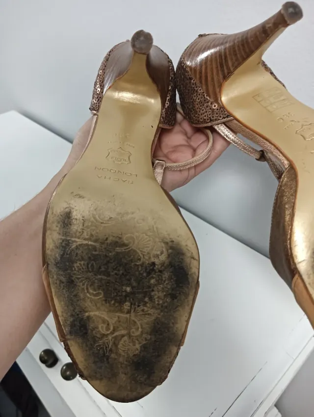 Zapatos Sacha London Dorados Talla 38