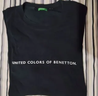 T-shirt Benetton nera