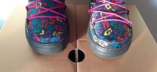 Botas de Nieve Crocs Multicolor con Cordones Rosas