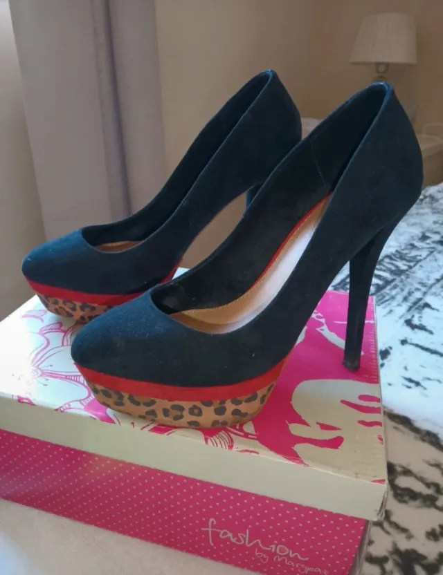 Tacones Salón Plataforma Animal Print