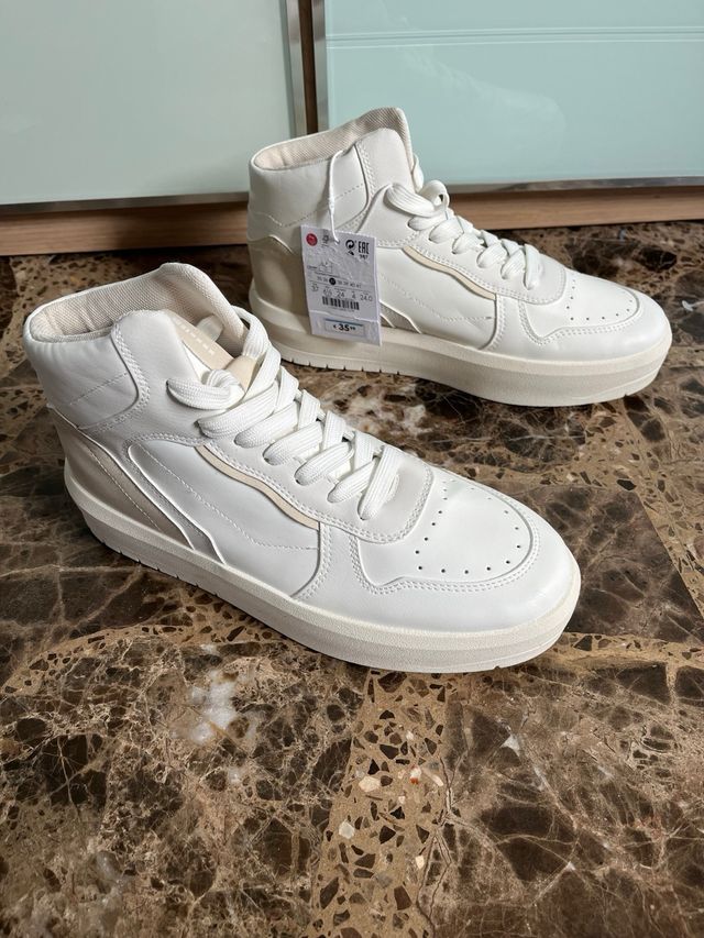 Zapatillas deportivas altas blancas