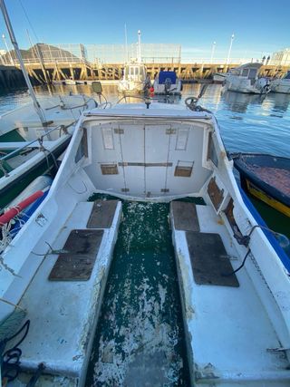 Casco Barco Taylor 460