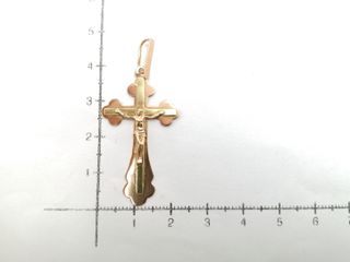 Cruz de Oro Bicolor 14 Kt. 2.2 gr. de segunda mano