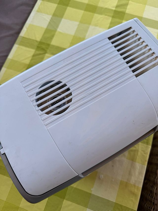 Nevera portátil Ezetil azul y gris