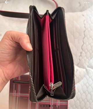 Bolso y cartera Tous cuadros rojo y negro