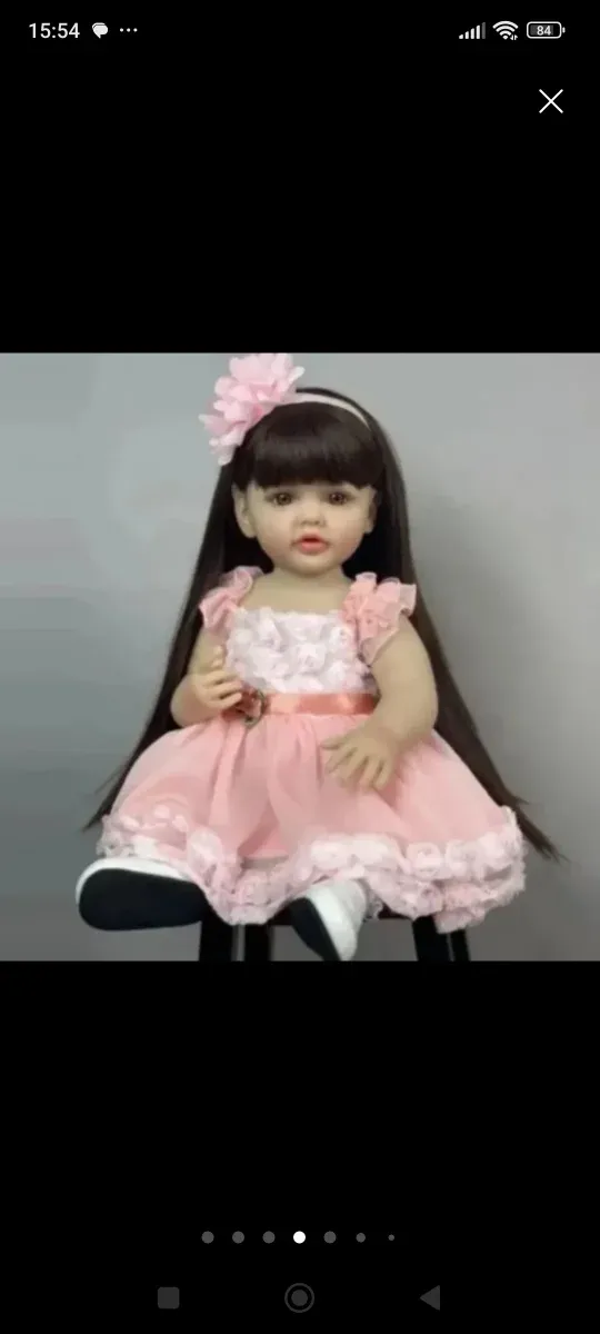 Muñeca Reborn  realista.Nueva. Con pelo largo.