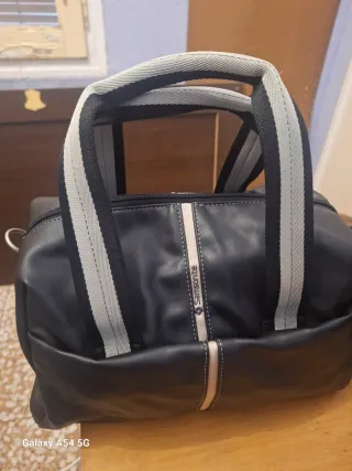 Bolso de viaje negro