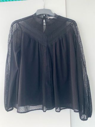 Camisa negra encaje manga larga