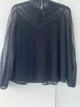 Camisa negra encaje manga larga