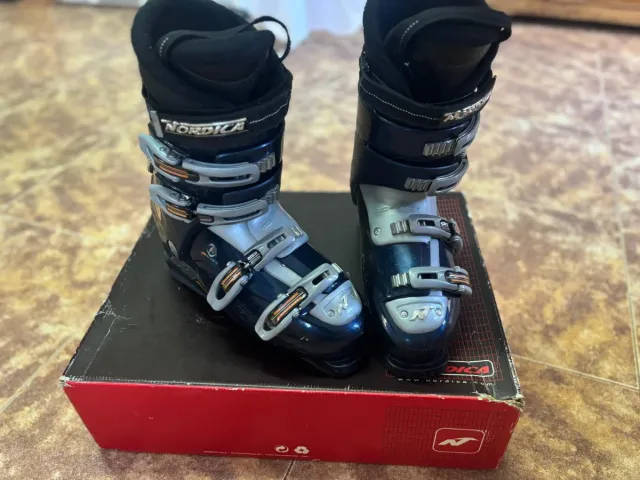 Botas de esquí Nordica, número 43/45