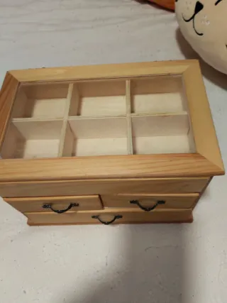 Caja de madera para joyas/pendientes