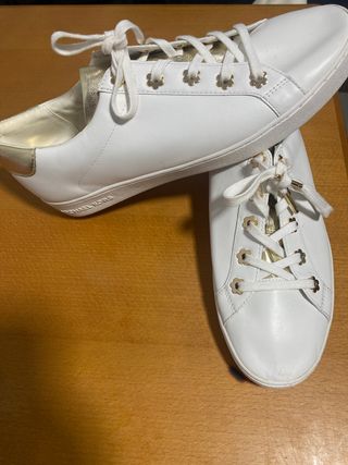 Zapatillas Michael Kors Blancas y Doradas Talla 41
