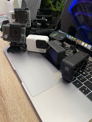 Lotto di 5 fotocamere sportive GoPro Hero + accessori