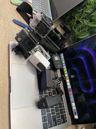 Lotto di 5 fotocamere sportive GoPro Hero + accessori