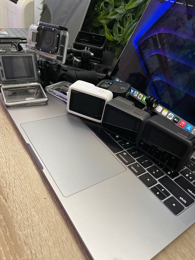 Lote 5 Cámaras Deportivas GoPro Hero + accesorios