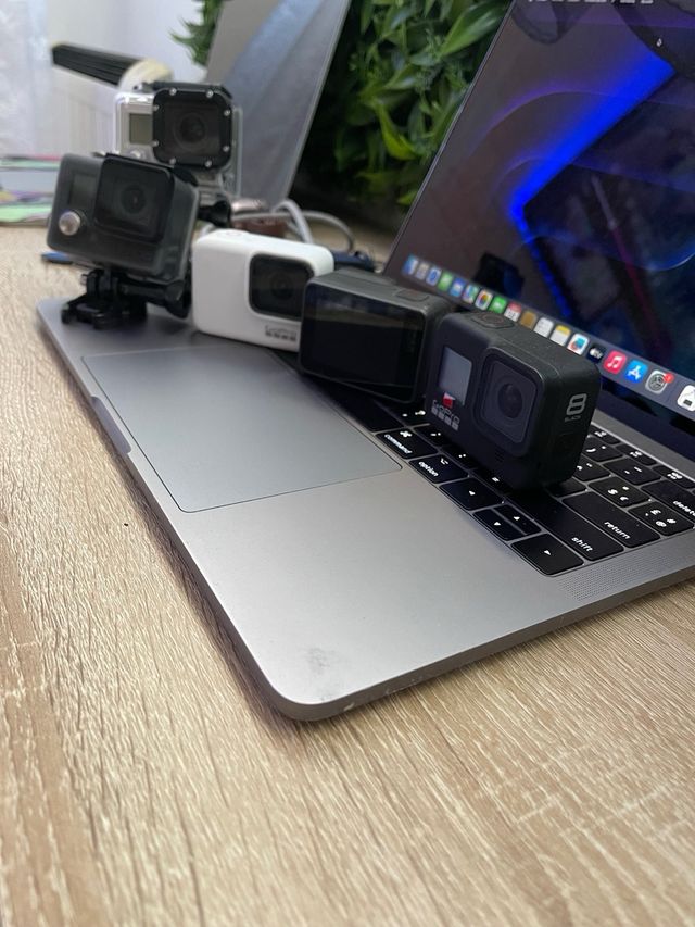 Lote 5 Cámaras Deportivas GoPro Hero + accesorios