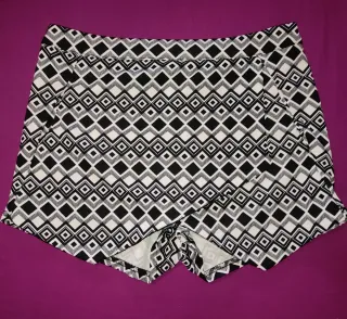 Falda pantalón geométrica