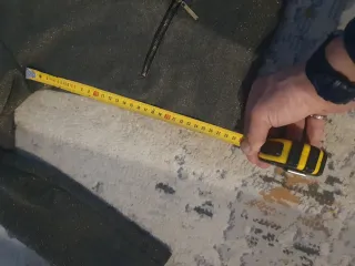 Chaqueta corta marron dorada con cremallera