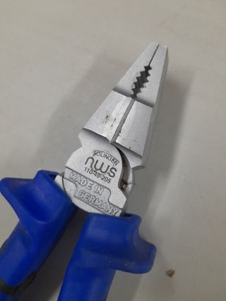 Alicates universales NWS Alemanes