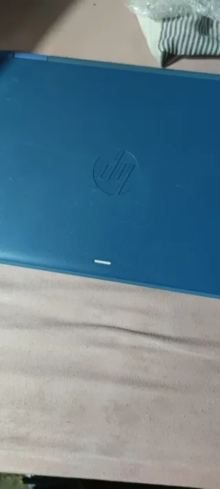 2 Portátiles HP táctil Azul se convierte en tablet