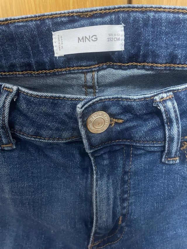 Pantalón vaquero azul skinny de Mango