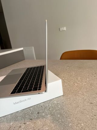 MacBook Air 13 2020 Plata Caja Original