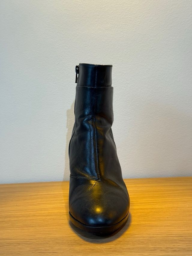 Botines Lotusse Negros Tacón