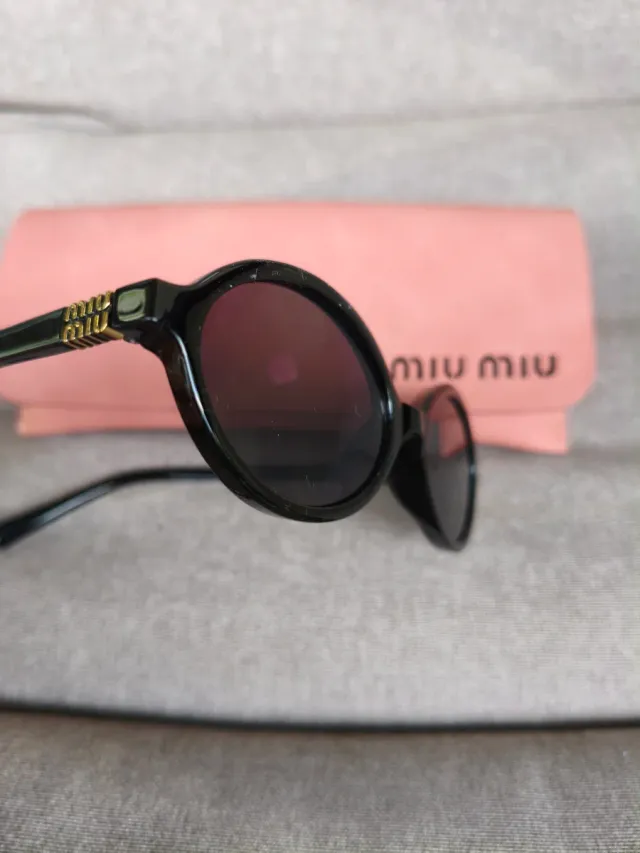 Occhiali da sole Miu Miu da donna neri