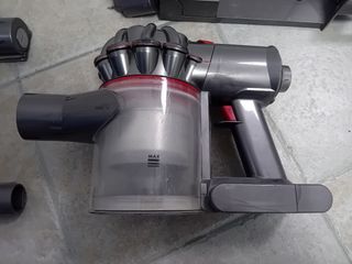 Aspirapolvere Dyson V7