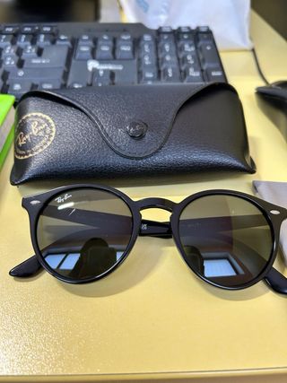 Occhiali da sole Ray-Ban neri unisex