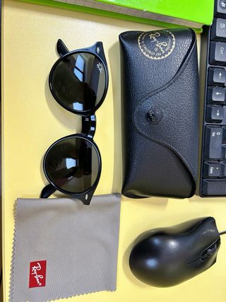 Occhiali da sole Ray-Ban neri unisex