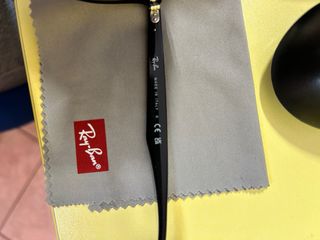 Occhiali da sole Ray-Ban neri unisex