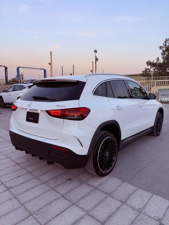 Mercedes GLA250 4matic 🚗