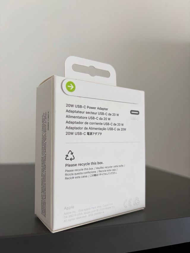 NUOVO Apple Caricatore 20W Originale