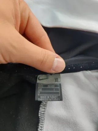 Felpa Nike bicolore con cappuccio