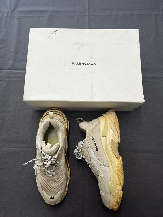 Balenciaga Triple S Talla 44 Beige/Gris