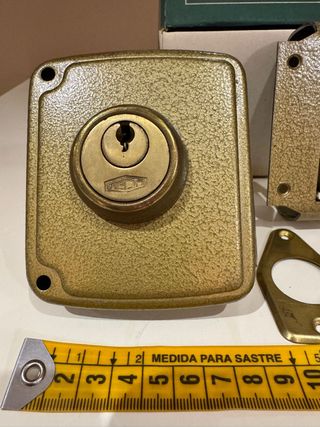 Cerradura exterior UCEM