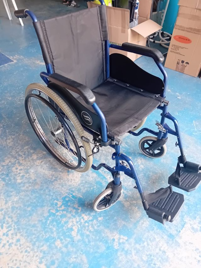 SILLA DE RUEDAS COMO NUEVA 80 EUROS, CARTAGENA